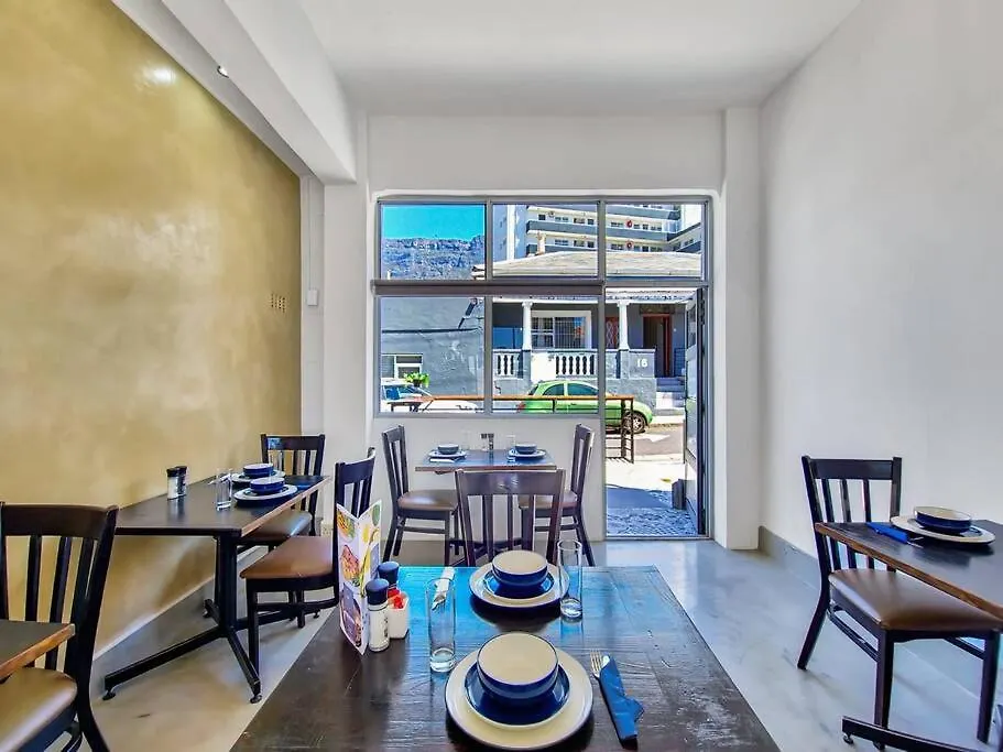 Cosy B&B At The Foothills Of Table Mountain-Secure ケープタウン イン
