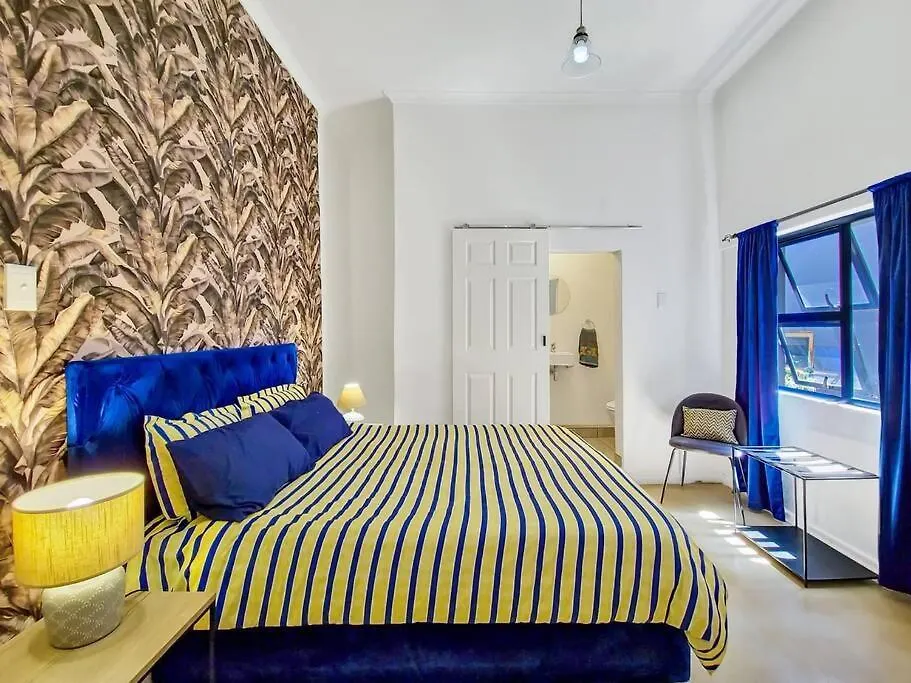 Cosy B&B At The Foothills Of Table Mountain-Secure Cape Town 0*,