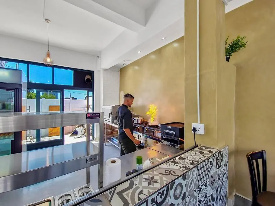 Cosy B&B At The Foothills Of Table Mountain-Secure Cape Town Inn